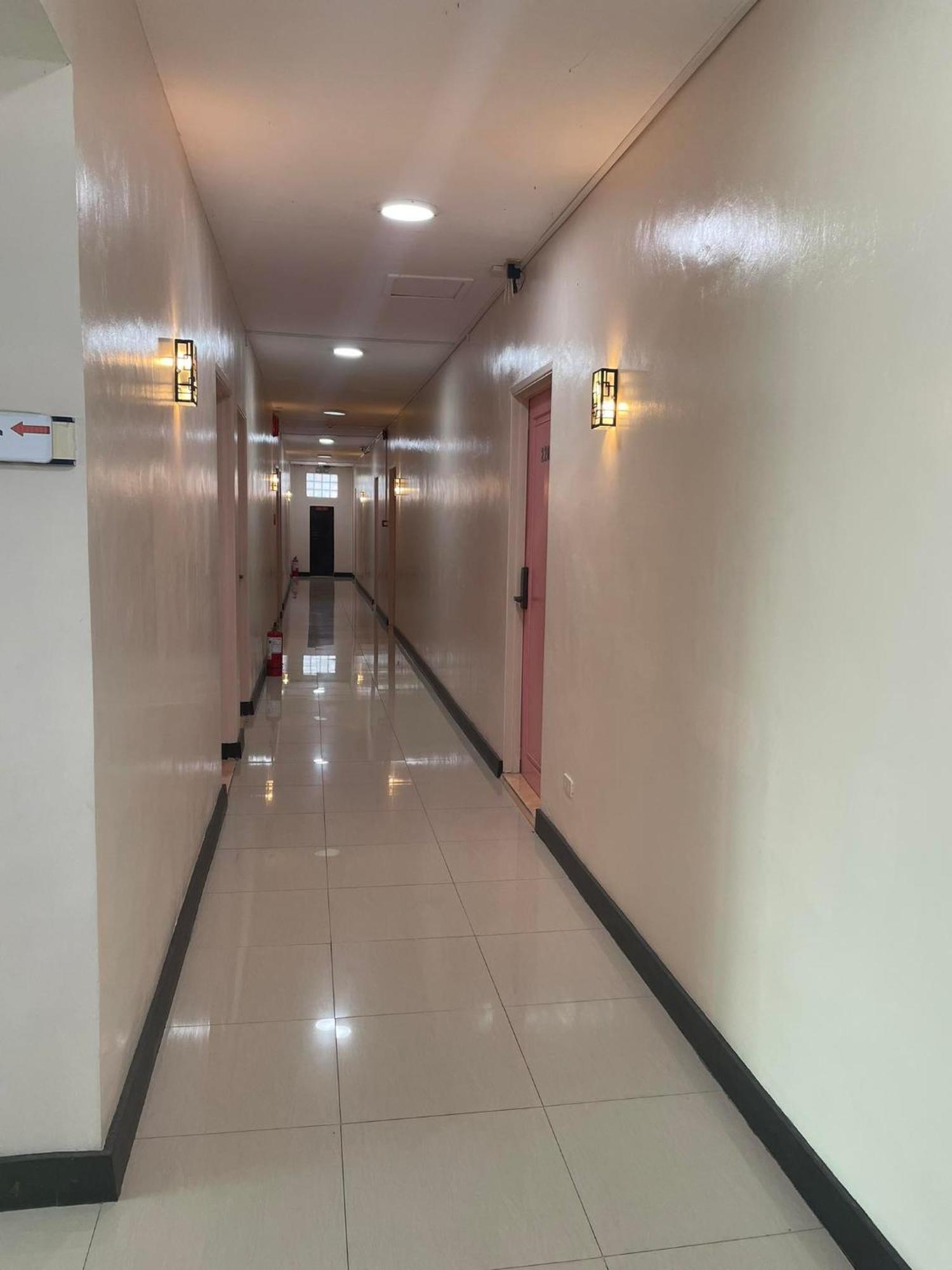 Hotel Good Day Angeles Buitenkant foto